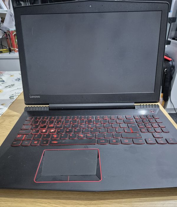 Laptop gaming Lenovo Y520-15IKBN -- diag. 15.6" / i7-7700HQ / 8sau16GB Ram / 256/512 GB / GTX 1050 4GB/ W11