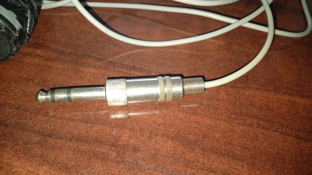 Mikrafon sotiladi doirachila uchun