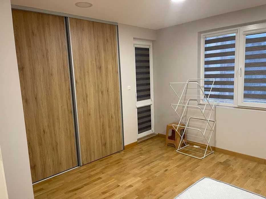 Дава се под наем Тристаен апартамент в Варна, Левски - 87 кв.м за 612 € - Снимка #4