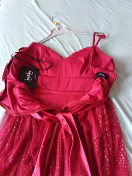 Нова рокля By&By