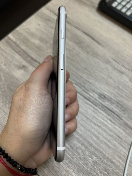 iPhone SE 2020 64 GB