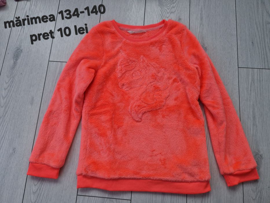 Pulovere diferit mărimi