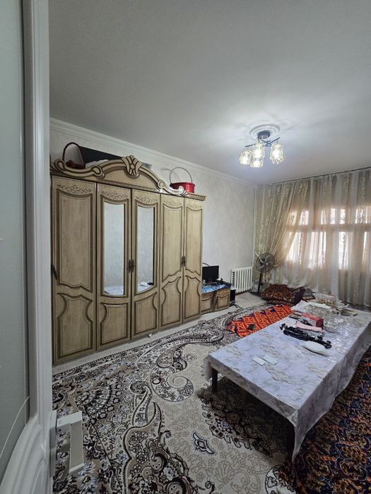 Срочно продаётся 4 комнатная квартира