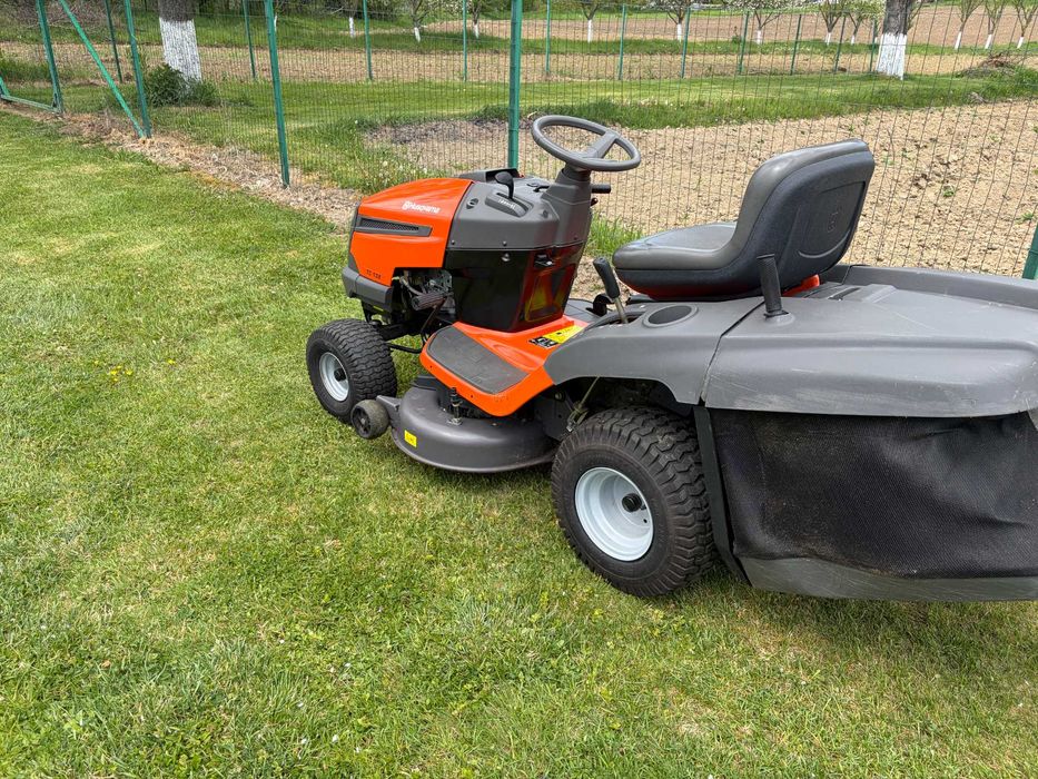 Tractoras Tuns Iarba/Gazon *Husqvarna*An 2019*