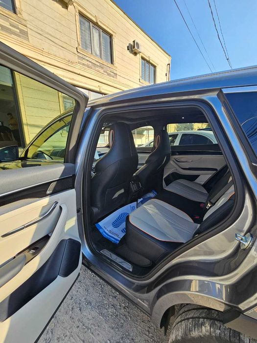 Biznes Taxi Xizmati. BYD Song Plus