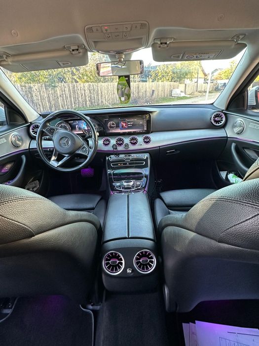 Merceses E-Class 2018 W213 alb perlat
