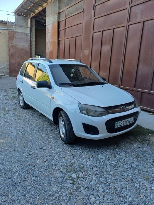прадаётся  Lada (kalina)