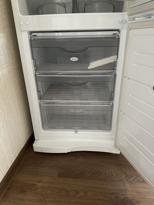 Продам холодильник ‘Атлант’