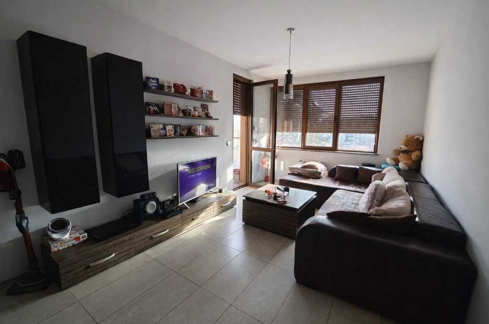 Двустаен апартамент под наем Студентски град