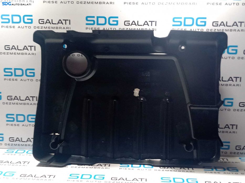 Capac Plastic Protectie Antifonare Motor Opel Zafira B 1.9 CDTI 2005 - 2010 Cod 55558383 315829598 [AV2824]