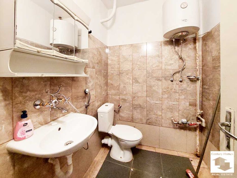 Дава се под наем Едностаен апартамент в Велико Търново, Център - 31 кв.м за 180 € - Снимка #7