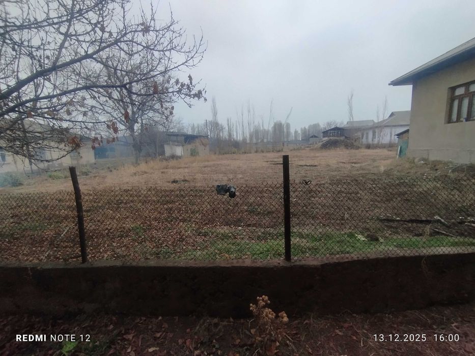 Yer uchaskasi sotiladi Toytepa shaxrida 3000$_