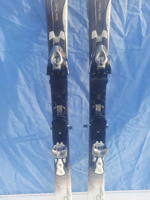 Карвинг ски  Salomon emerald 140см