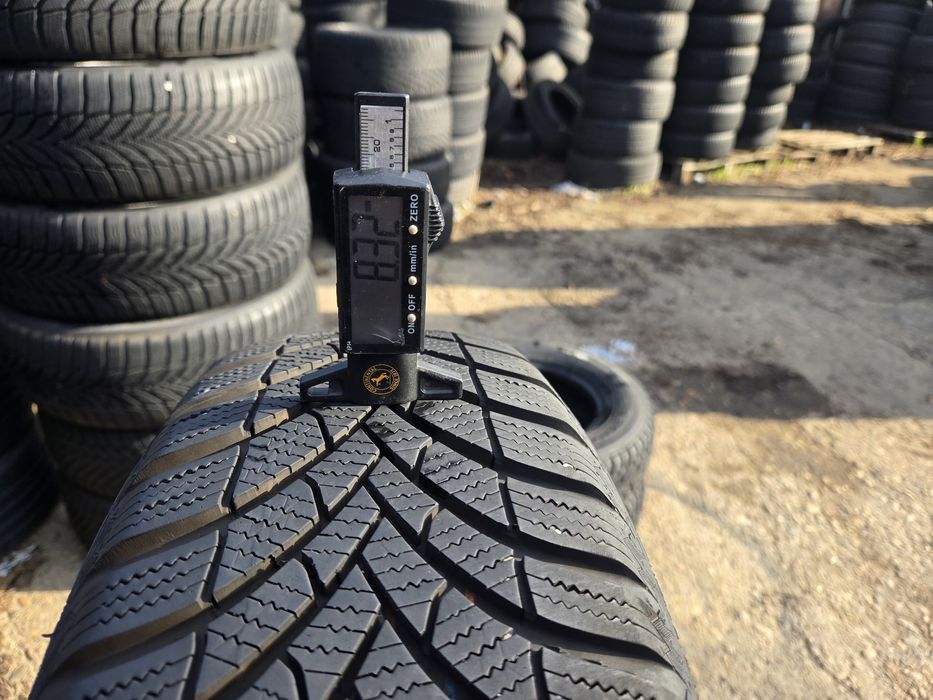 4бр. 195 65 15 Semperit зимни.