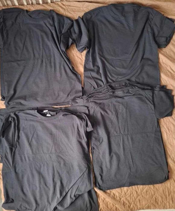 Черни тениски и листове за щампи (трансферни принтове) в размер А3.