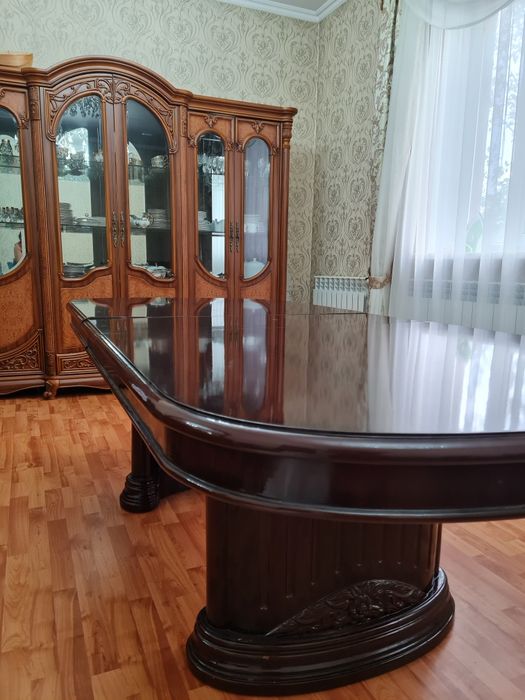 Продаю стол Малайзия