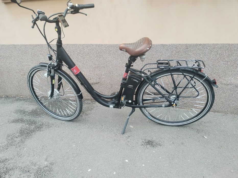 Vând bicicletă electrică