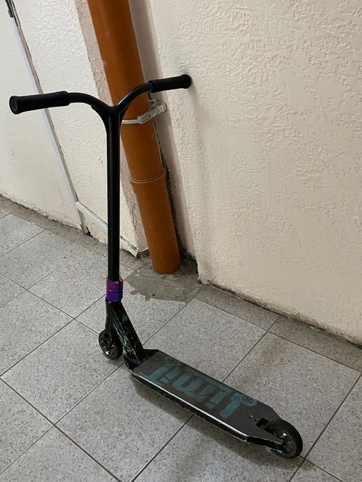 Продается кастомный трюковой самокат