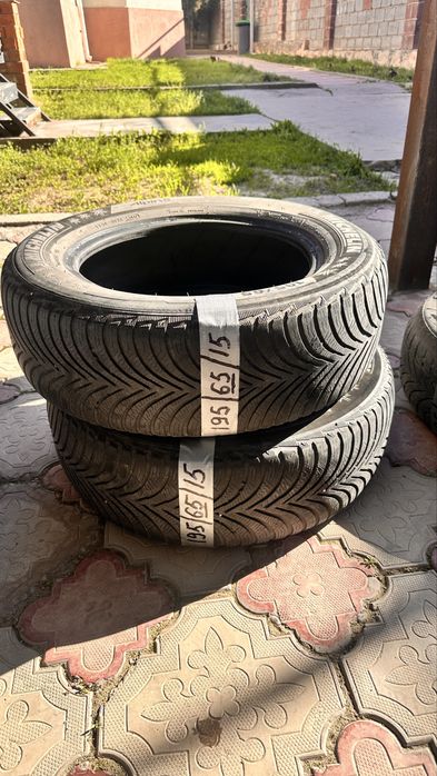 Продаю старые шины — разные размеры, недорого
