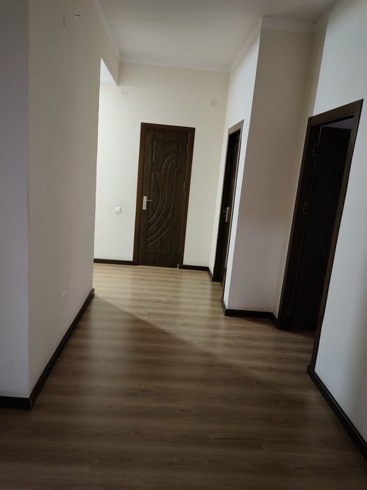 Продается своя 3-комнатная  квартира по ул.Махтумкули