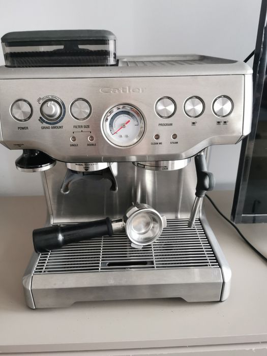 Mașina de cafea Catler