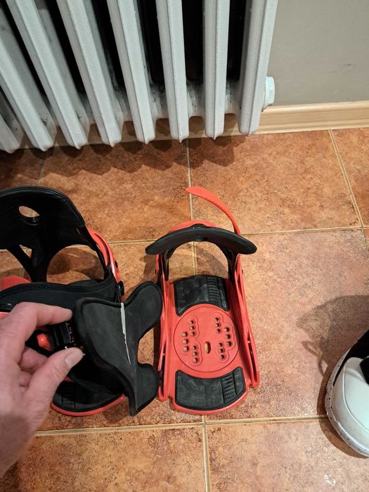 Детски сноуборд обувки и автомати