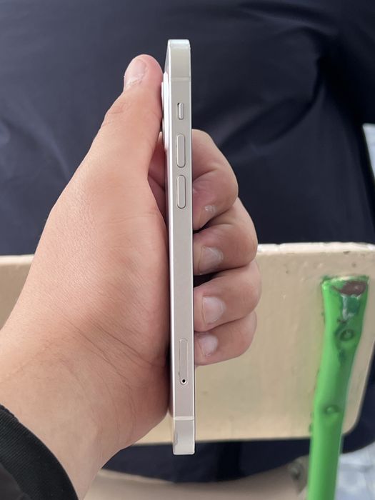 Iphone 12 на 128 гб в отличном состоянии.