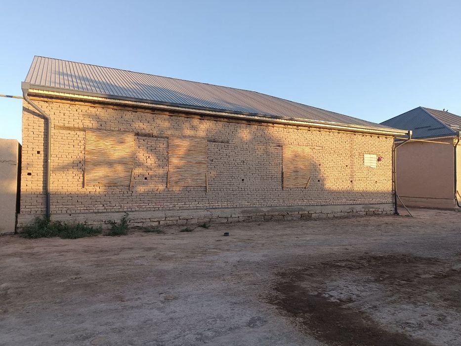 Уй сатилади
Уй сатылады
Бахасы келсимли
Газге рухсатнамасы бар
+9