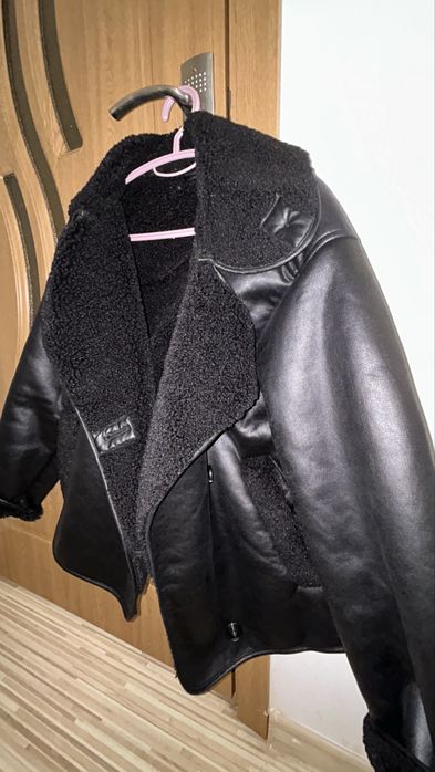 Дамско кожено яке с вълна