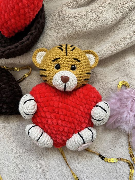 Плетена играчка Тигър-сърце