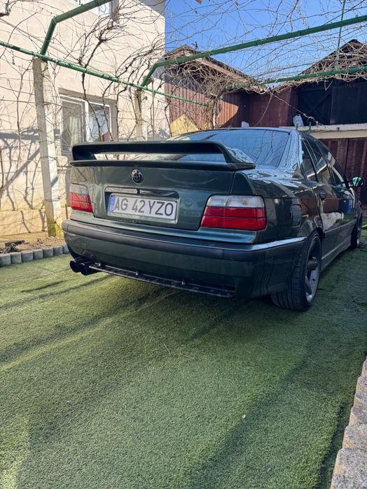 BMW e36 foarte ingrijit