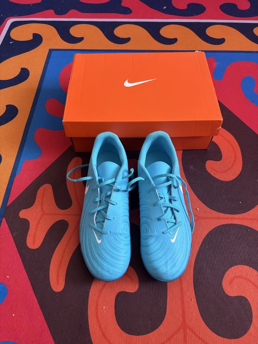 Продам Nike phantom