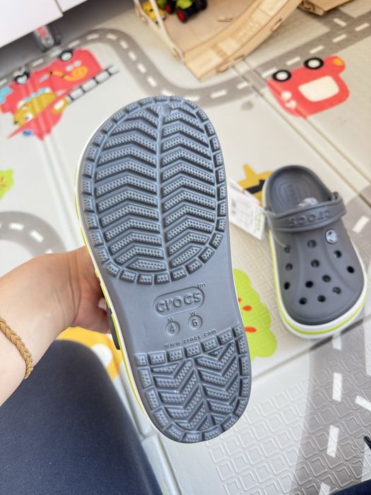 Продам Шланцы Crocs