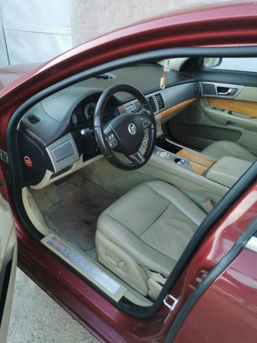 Jaguar xf 2.7d 2009