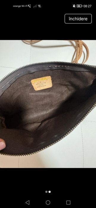 Geanta cu lant auriu