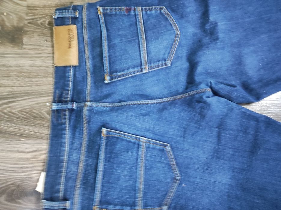 Vând jeans Trusardi bărbați mărime 50/W36