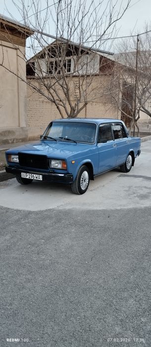 Vaz 2107 avtomobili sotiladi