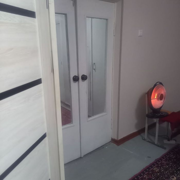 Продаётся 1 комнатная квартира Троицк 27000$ 42 кв.м