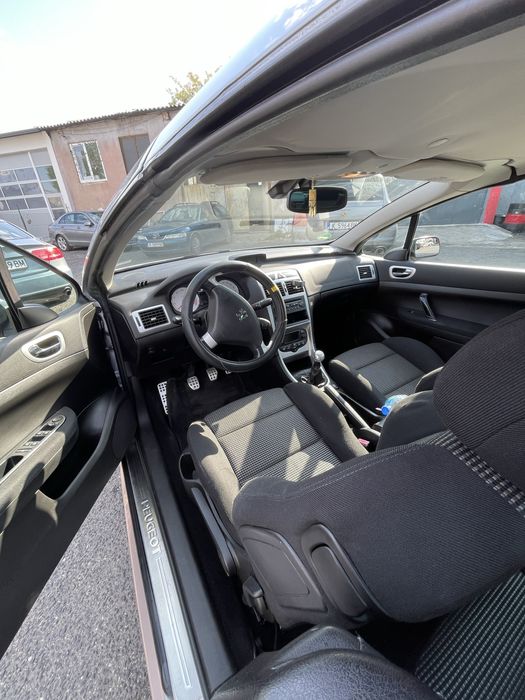 Peugeot 302cc 20 бензин 2005 г 136 кс