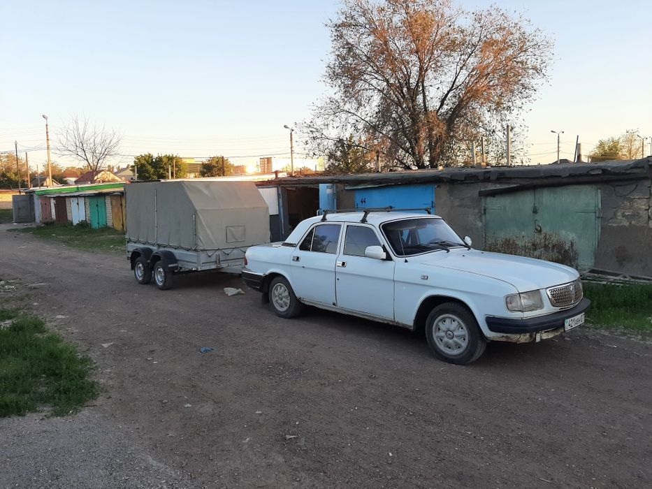 Волга с прицепом