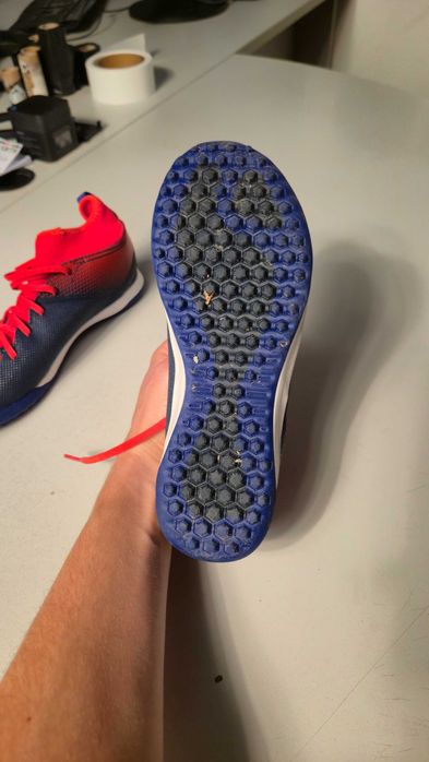 Детски обувки за футбол, марка Кипста