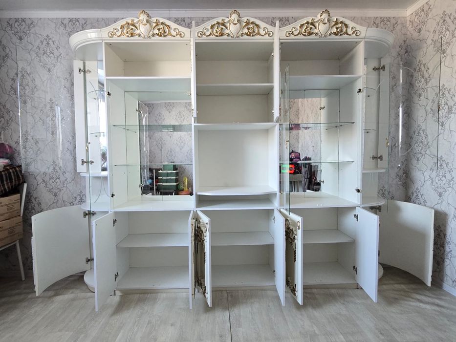 Продам стенку для  гостинной