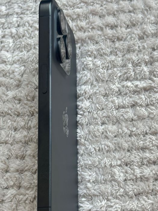 iPhone 15pro 128 mb