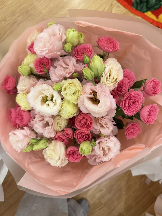 Продам букеты кажлые по 5