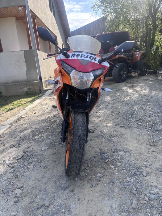 Honda cbr repsol 125