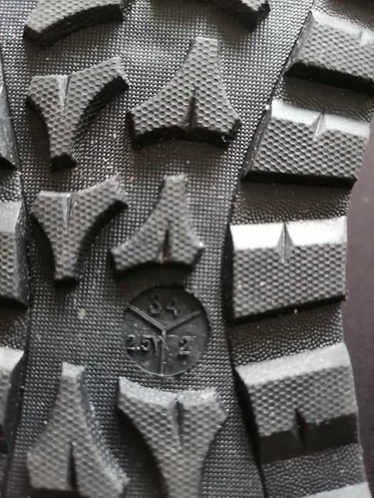 Детски зимни  боти