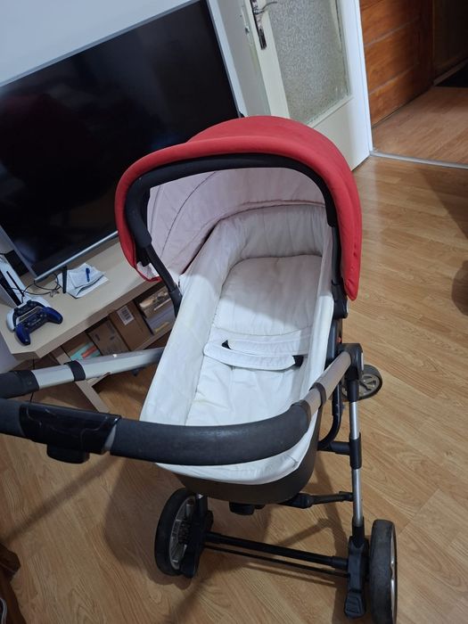 Vând pătuț pentru bebe