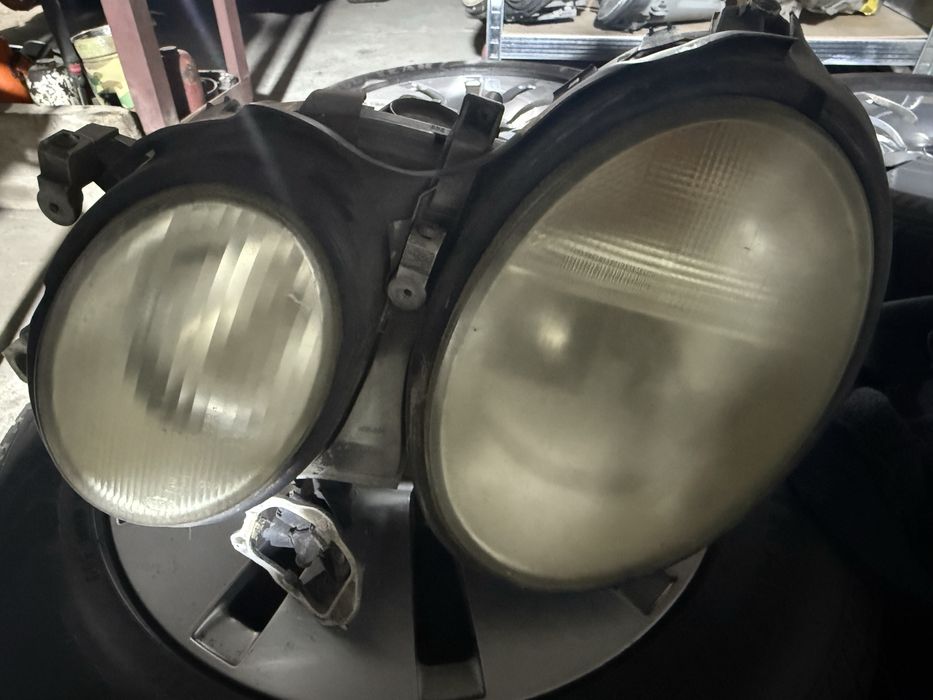 Десен Фар за Мерцедес ЦЛК w208 ксенон