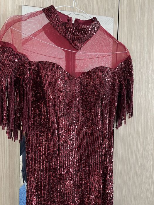 Rochie de ocazie paiete rosii
