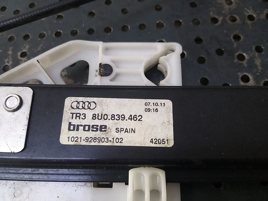 Macara geam electric dreapta spate audi q3 8u 8u0839462 1021928903102
